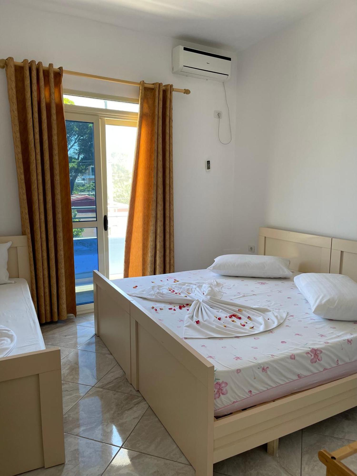 Kristeo * Vlorë